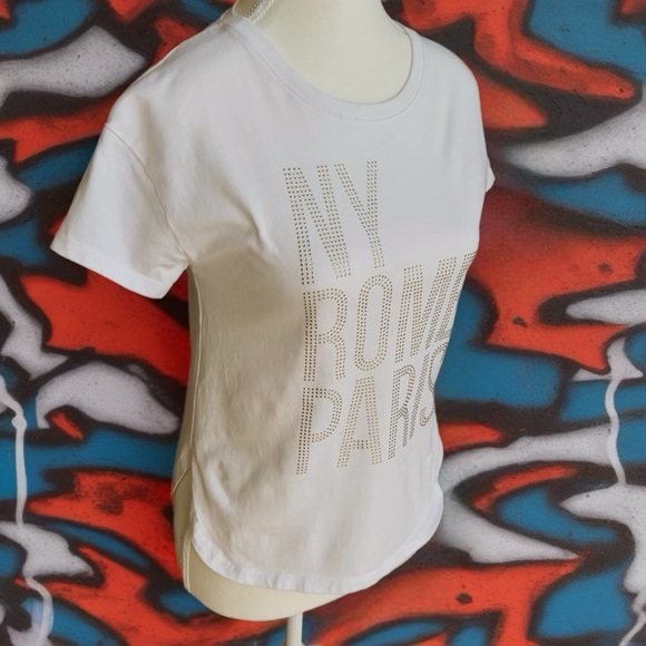 Chic White City Graphic Tee with gold accents - Picture 6 of 11